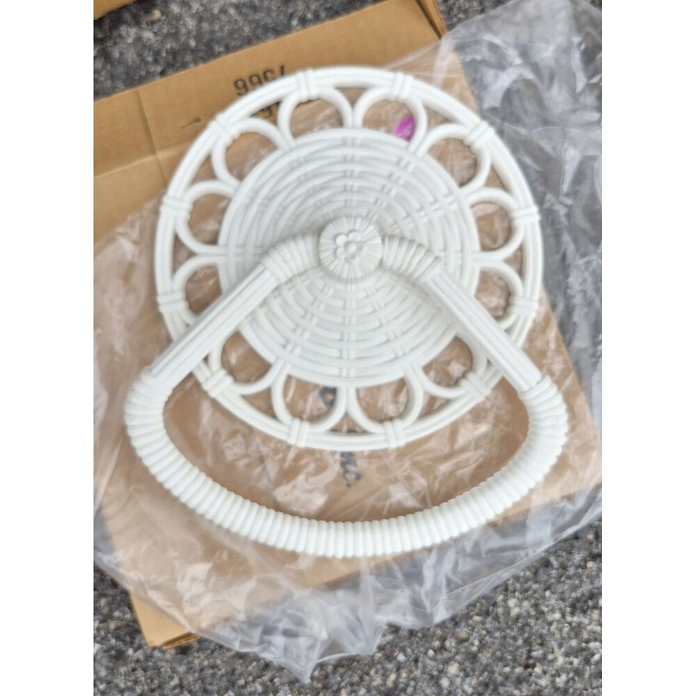 Vintage Homco White Wicker Look Plastic Hand Towel Holder Ring New Old Stock